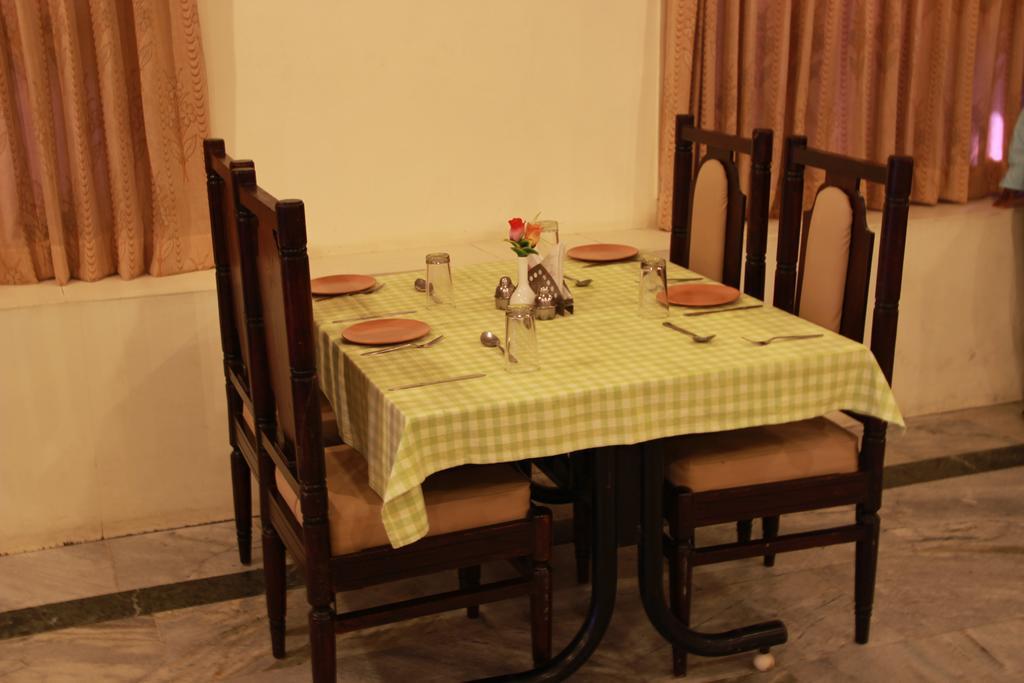 Senthil Residency Hotel Dindigul Exterior foto